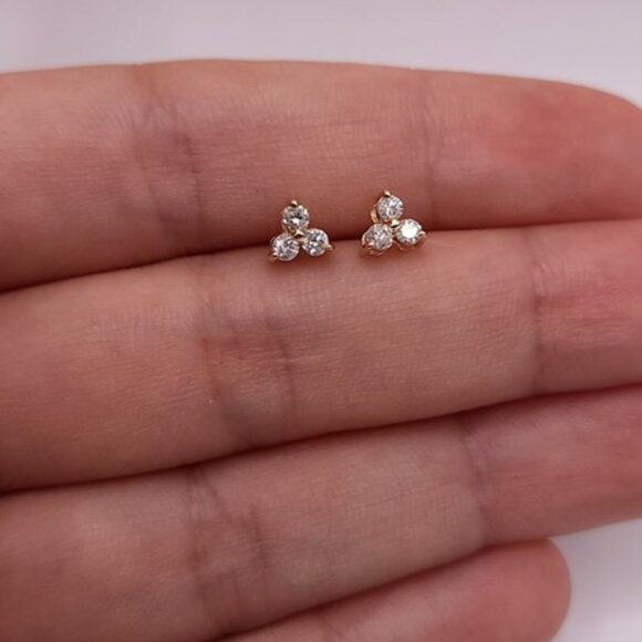 14Kt Gold 0.24 Ct Lab Grown Diamond 3 Stones Diamond Earrings - Picture 3 of 7